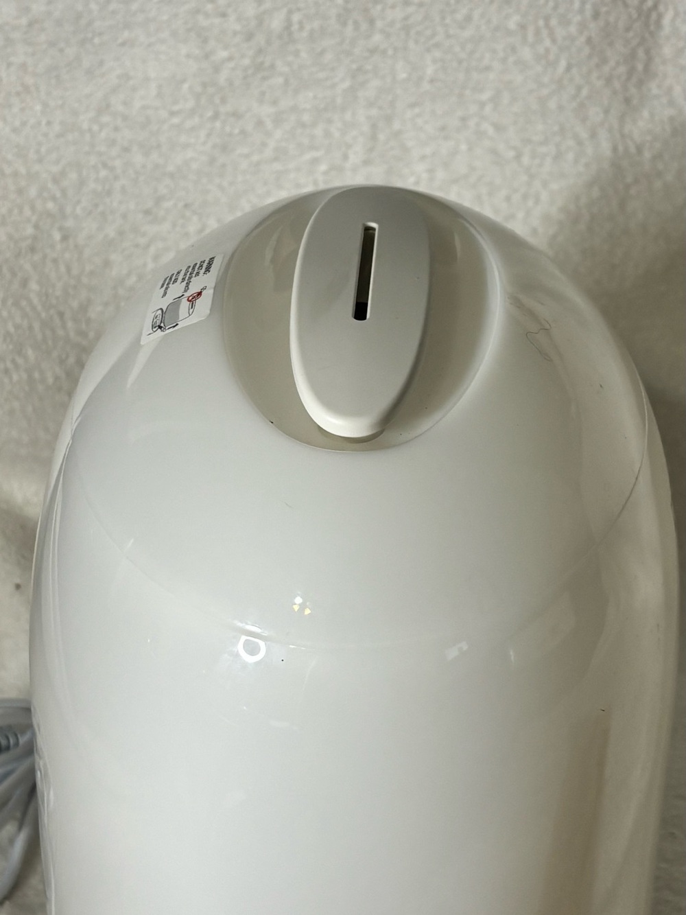 White Ultrasonic Humidifier & Diffuser - Picture 4 of 7